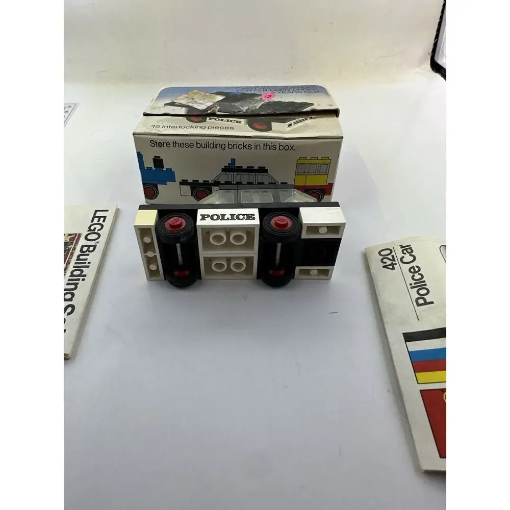 LEGO 420 1974 Police Car 99% Complete Set 15 Pieces Vintage LEGOLAND Vehicle Box
